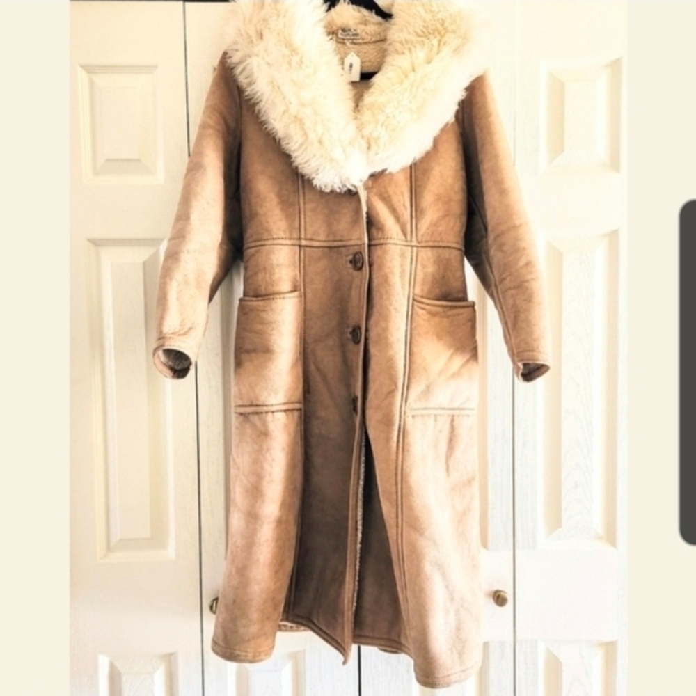 Vintage Antartex Women's Tan & Cream Scottish Shearling Penny Lane Coat, Small